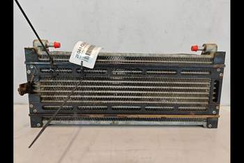 salg af Ölkühler New Holland TM165 