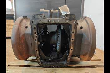 salg af Hinterachsen Massey Ferguson 7495
