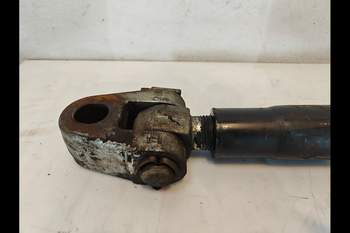 salg af Hubstrebe Case Puma 230 RECHT