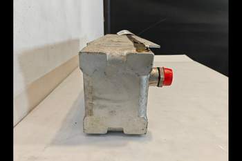 salg af Ölkühler Manitou MLT840-145 PS LITE
