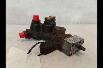 salg af Hydraulisch bremse ventil Deutz-Fahr Agrotron M610