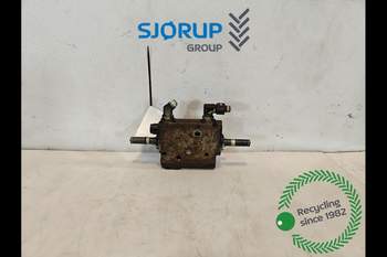 salg af Massey Ferguson 6480  Hydraulic lift valve