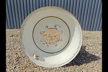 salg af Hinterfelge New Holland LM445A LINKS