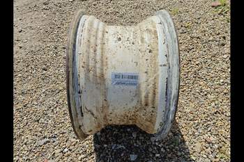 salg af Hinterfelge New Holland LM445A LINKS