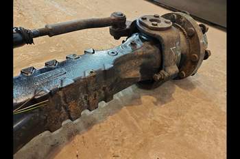 salg af Vorderachse New Holland LM445A