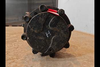 salg af Vorderachse New Holland LM445A