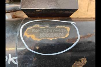 salg af Hydraulische Zylinder New Holland LM445A