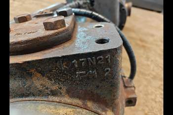salg af Bagaksel New Holland B115D