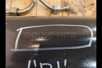 salg af Bomcylinder New Holland B115D