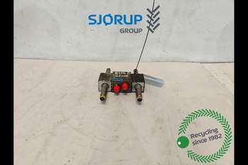 salg af New Holland B115D  Hydraulic Valve