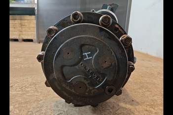 salg af Foraksel New Holland B115D