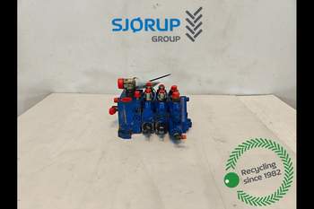 salg af New Holland B115D  Hydraulic Valve