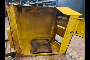 salg af Hydrauliktank New Holland B115D