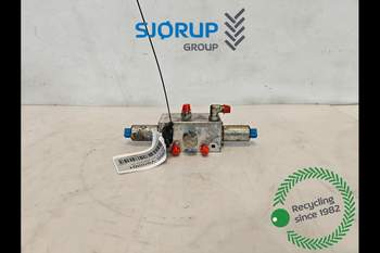 salg af New Holland B115D  Hydraulic Valve
