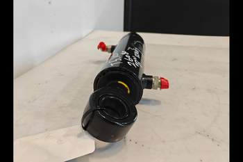 salg af Liftcylinder New Holland T5.105