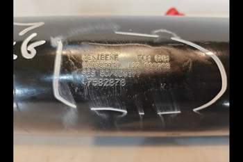 salg af Liftcylinder New Holland T5.105