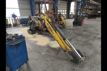 salg af zerlegte Baggerlader New Holland B115D