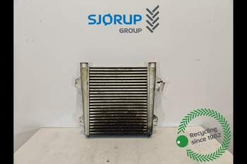 salg af New Holland B115D  Intercooler