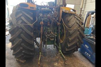 salg af John Deere 6210R traktor