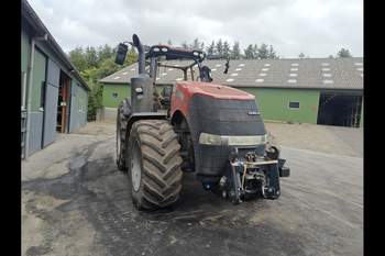 salg af Case Magnum 340 traktor