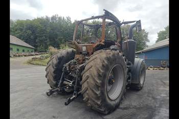 salg af Case Magnum 340 traktor