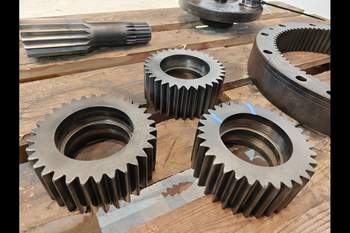 salg af John Deere 6150 M LEFT Rear axle planetary gear