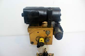 salg af New Holland T8050  Steering Unit