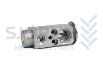 salg af 82023542 - Ventil - CNH